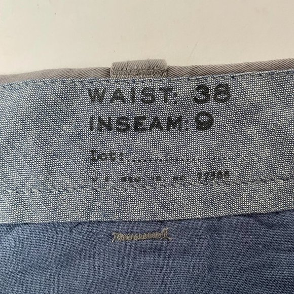 NWT Men's J. Crew 9" Stretch Chino Shorts, Spokane Grey, Size 38 - Picture 6 of 8